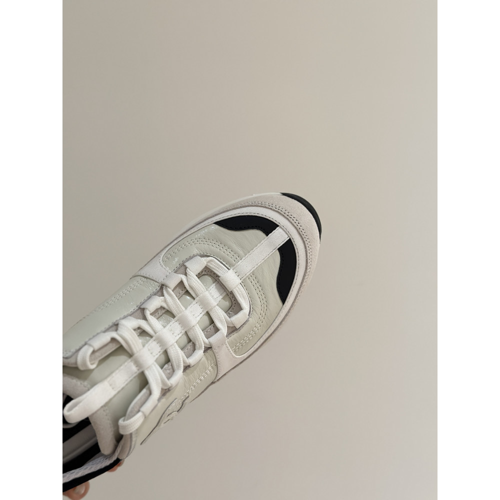 Chanel 25A Sneakers!