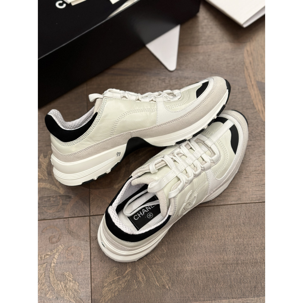 Chanel 25A Sneakers!
