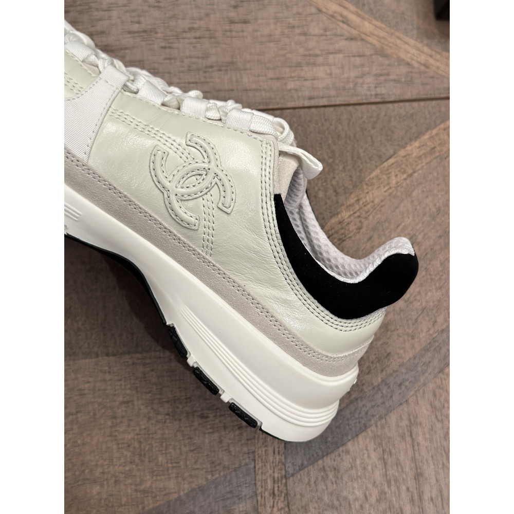 Chanel 25A Sneakers!