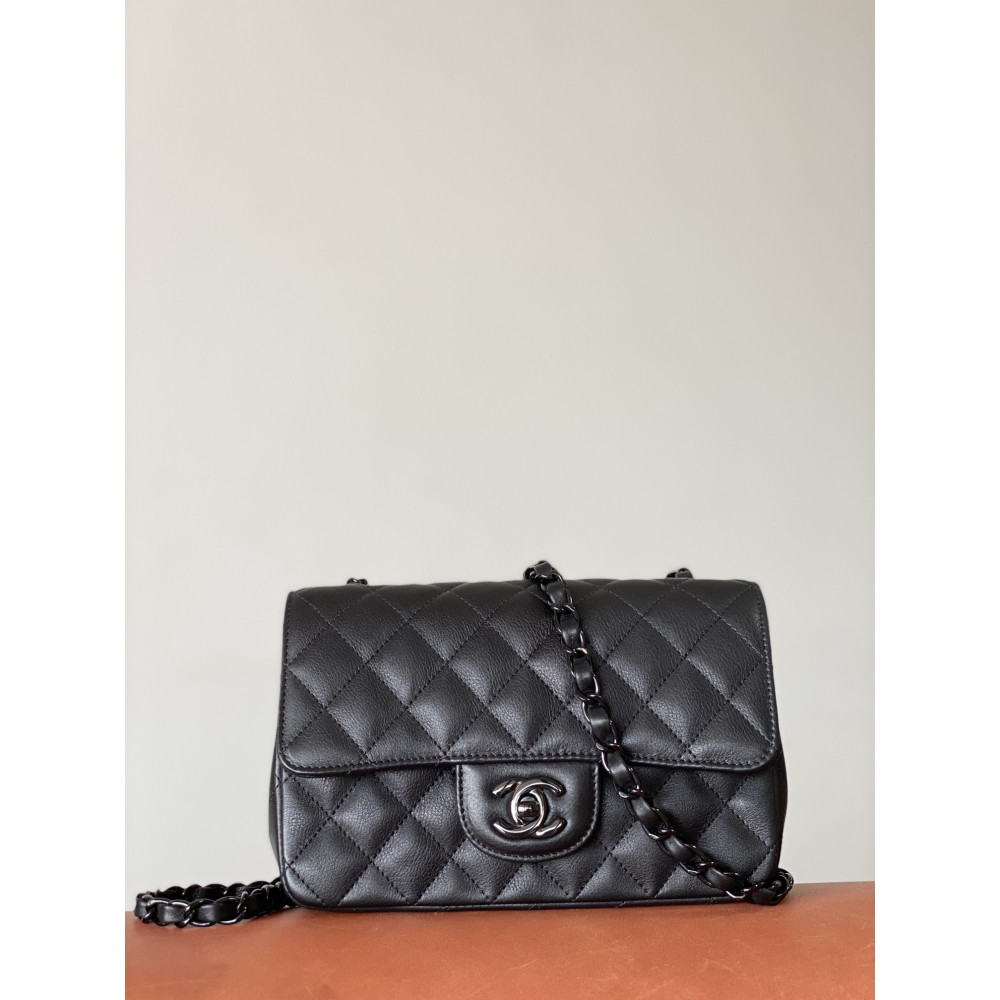 Chanel Classic Flap 20cm mini handbag! 