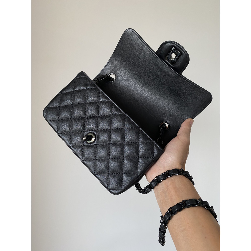 Chanel Classic Flap 20cm mini handbag! 