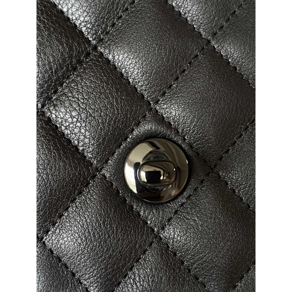 Chanel Classic Flap 20cm mini handbag! 