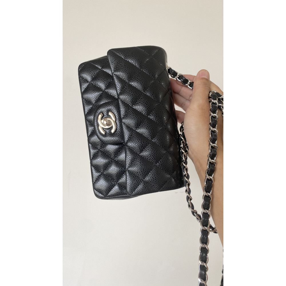 Chanel Classic Flap 20cm mini handbag! 