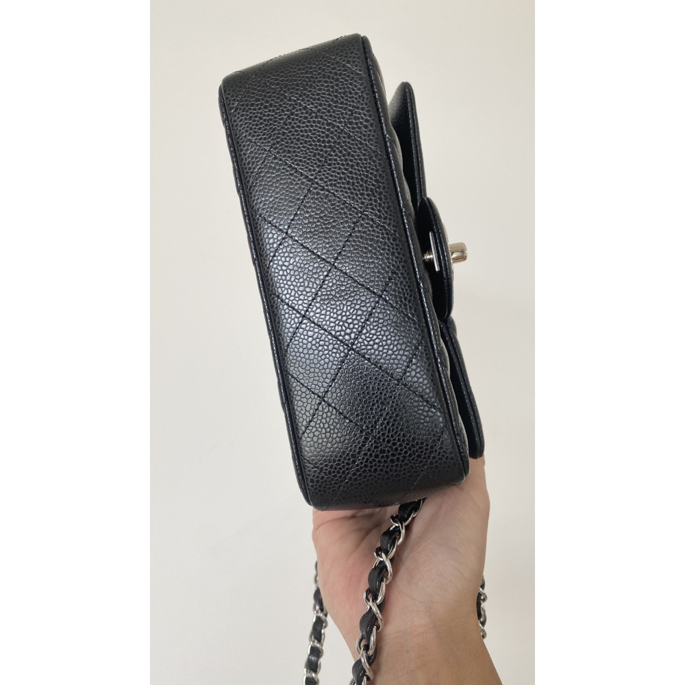 Chanel Classic Flap 20cm mini handbag! 