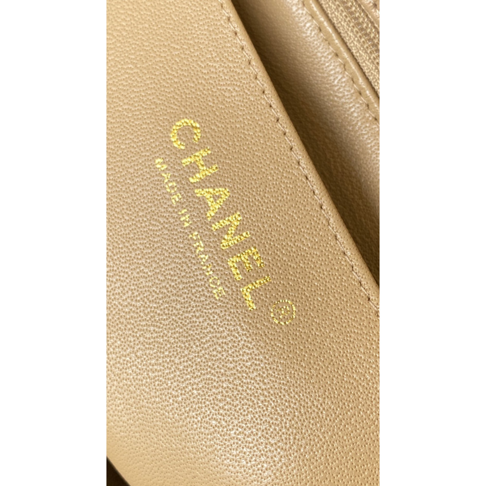 Chanel Classic Flap 20cm mini handbag! 