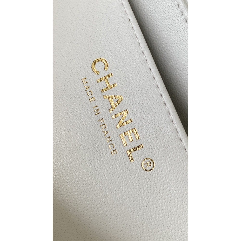 Chanel Classic Flap 20cm mini handbag! 