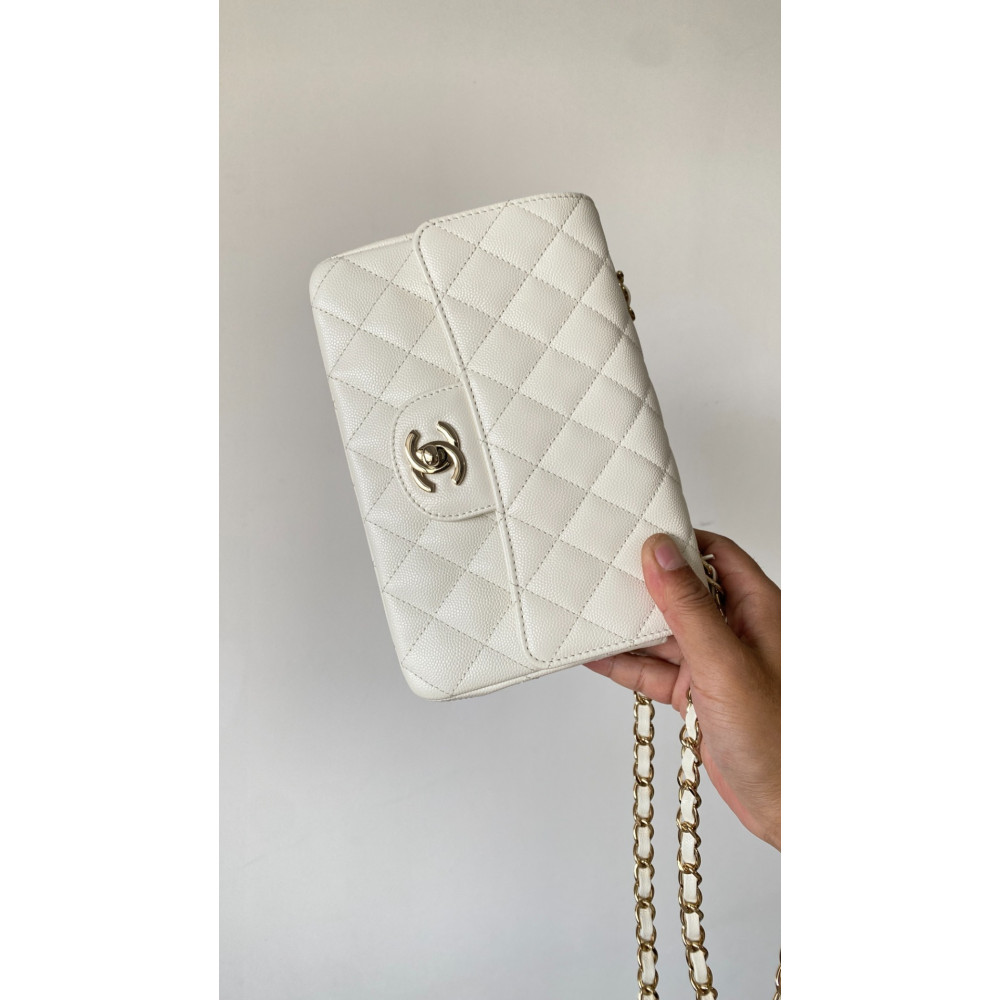 Chanel Classic Flap 20cm mini handbag! 