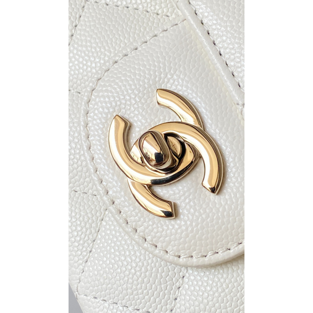 Chanel Classic Flap 20cm mini handbag! 