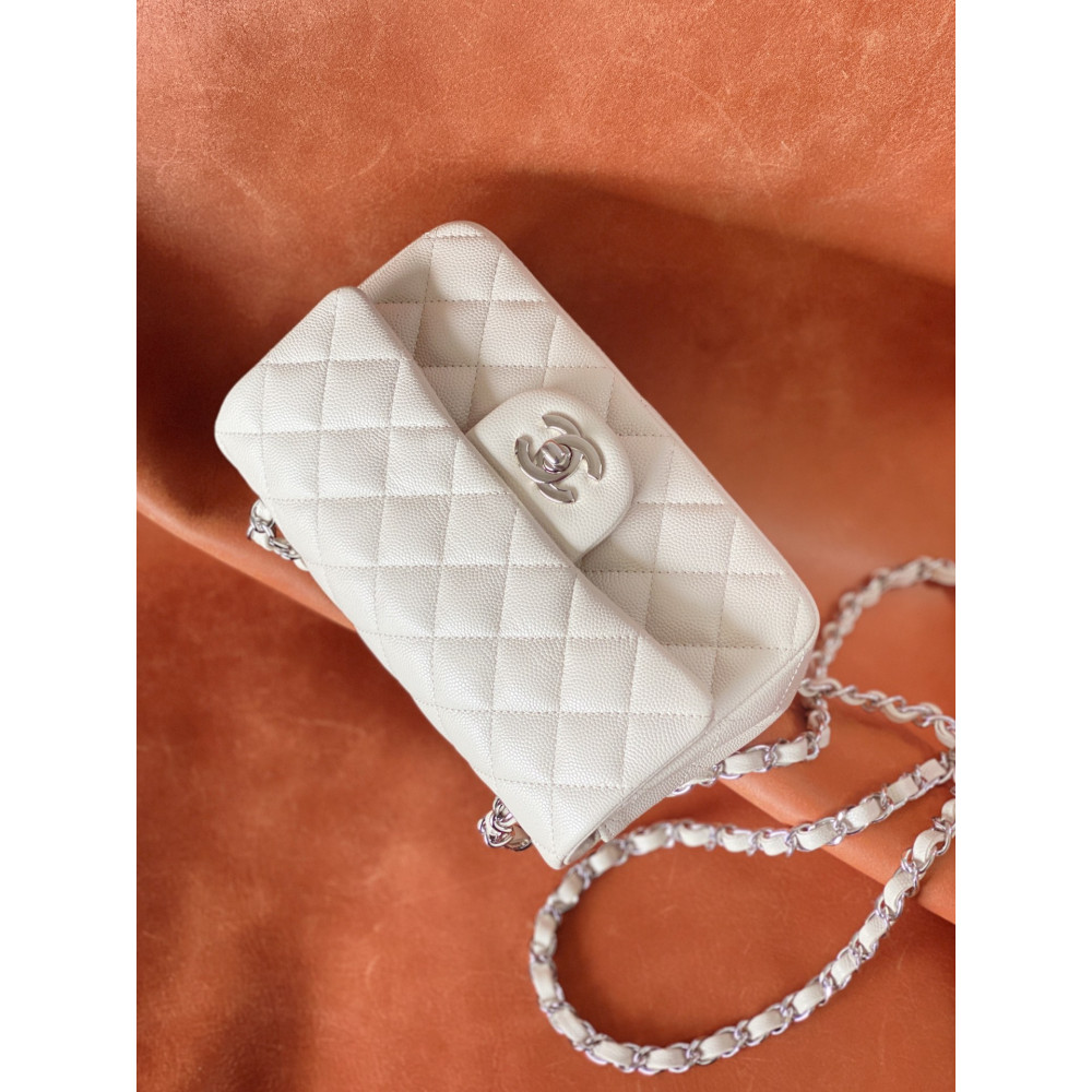 Chanel Classic Flap 20cm mini handbag! 