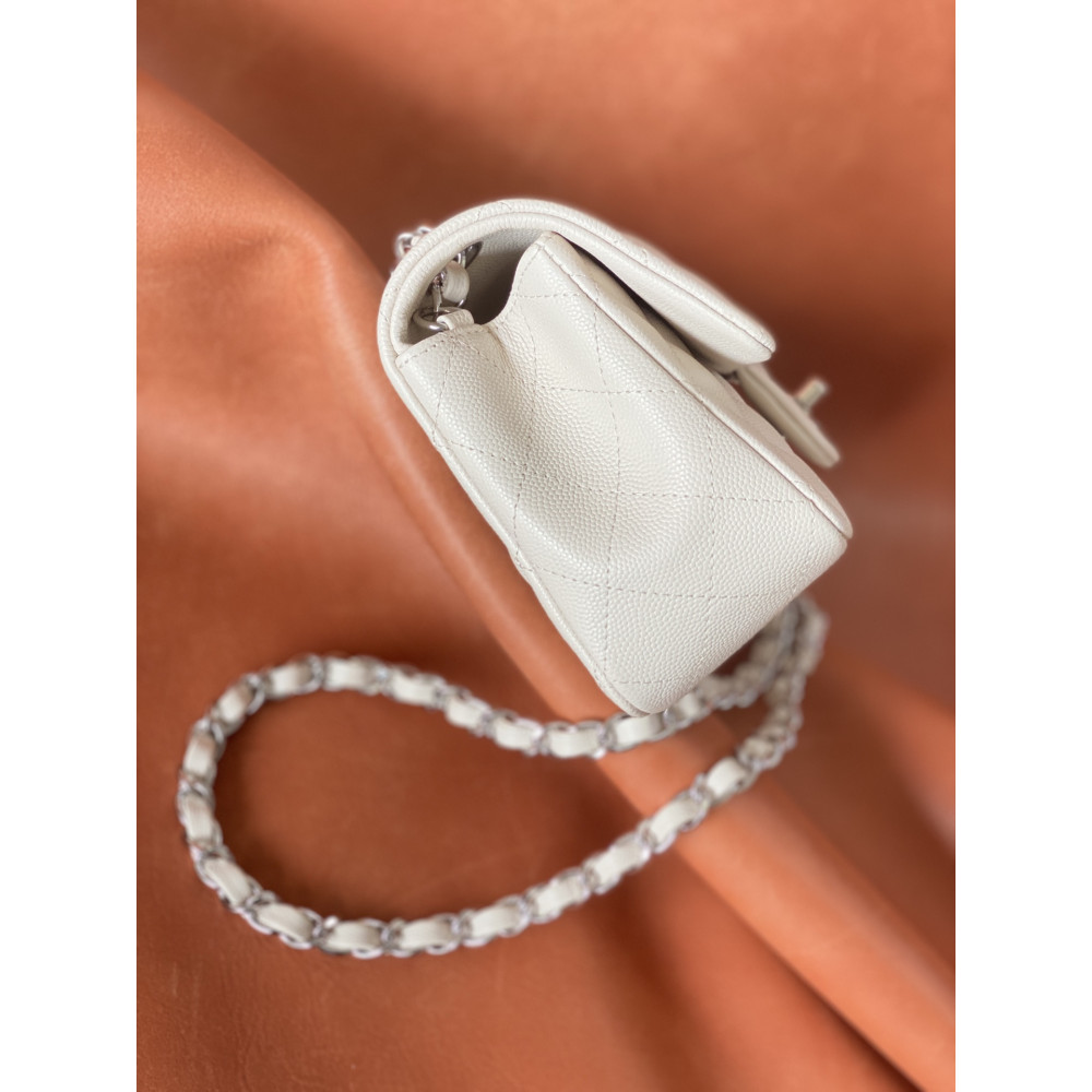 Chanel Classic Flap 20cm mini handbag! 