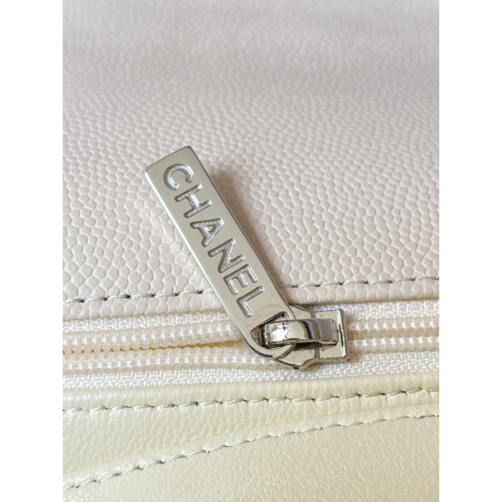 Chanel Classic Flap 20cm mini handbag! 