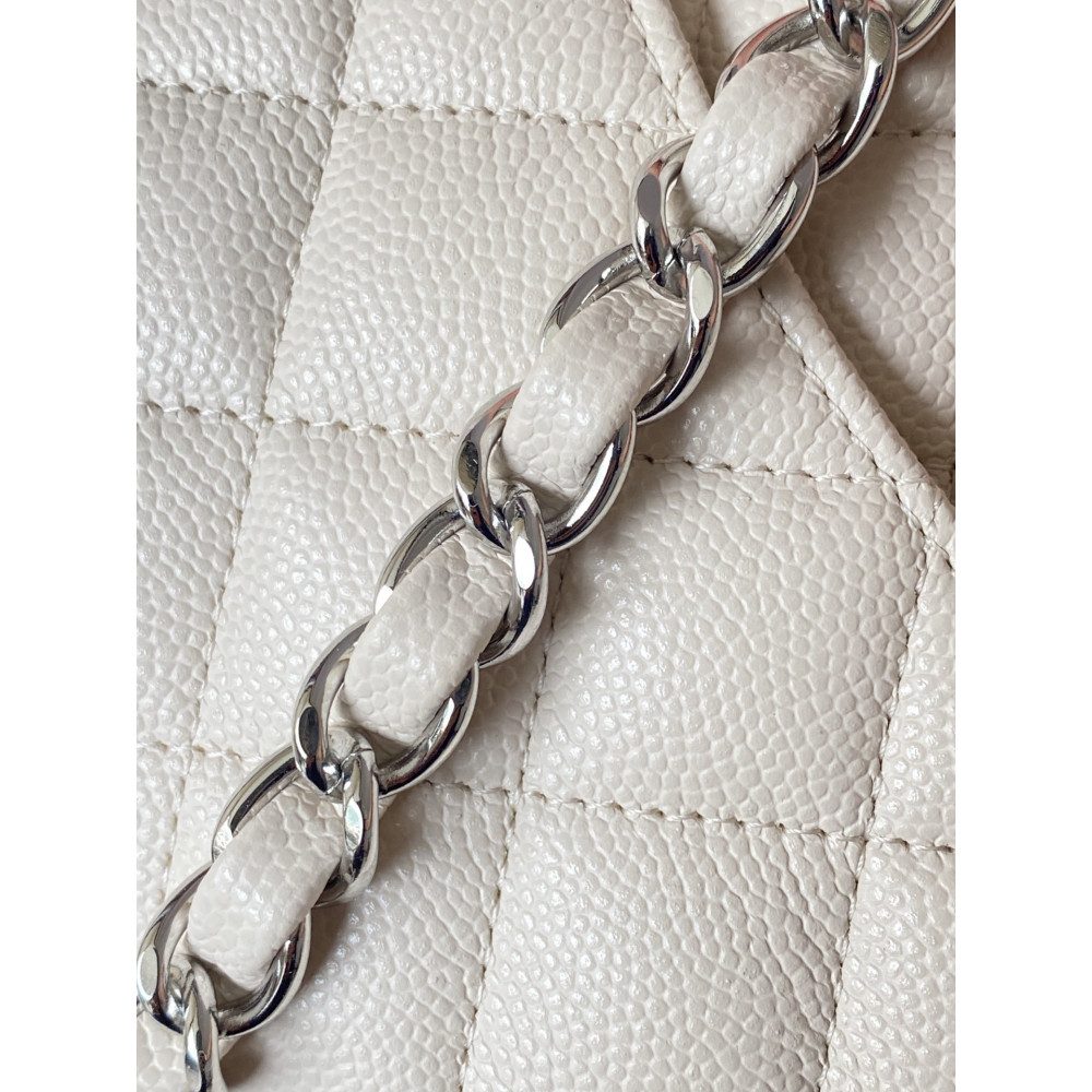 Chanel Classic Flap 20cm mini handbag! 