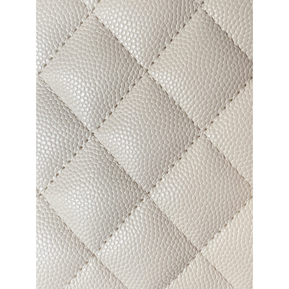 Chanel Classic Flap 20cm mini handbag! 