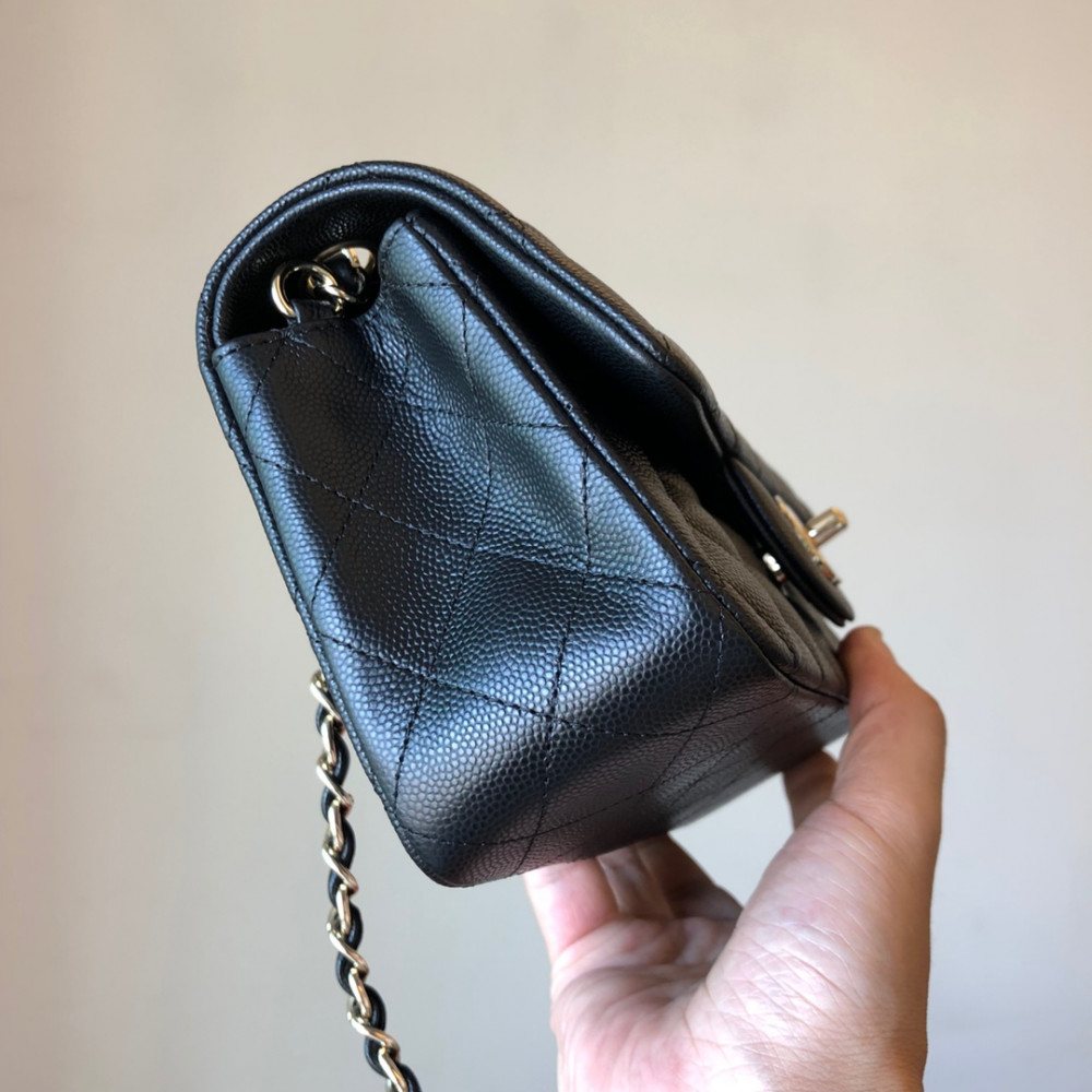 Chanel Classic Flap 20cm mini handbag! 