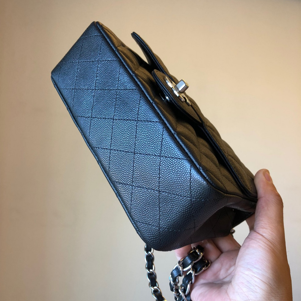 Chanel Classic Flap 20cm mini handbag! 