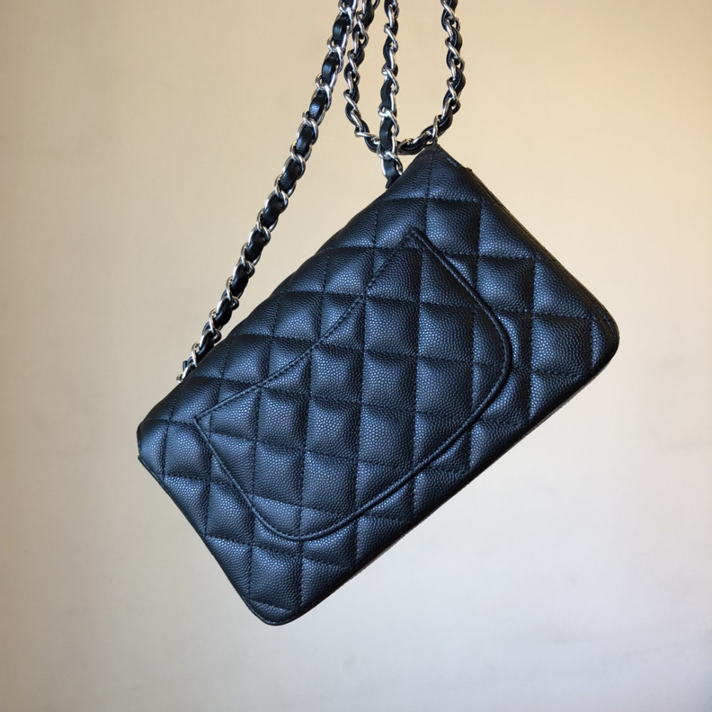 Chanel Classic Flap 20cm mini handbag! 
