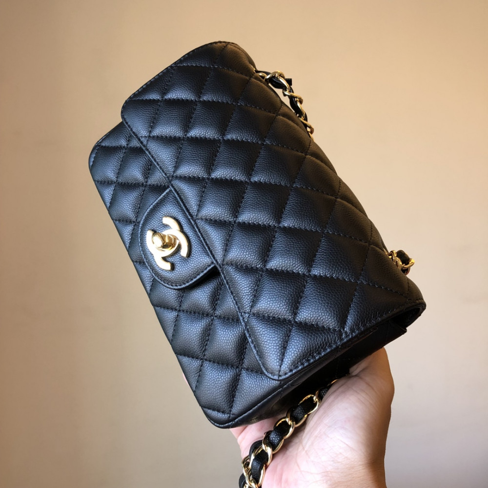 Chanel Classic Flap 20cm mini handbag! 