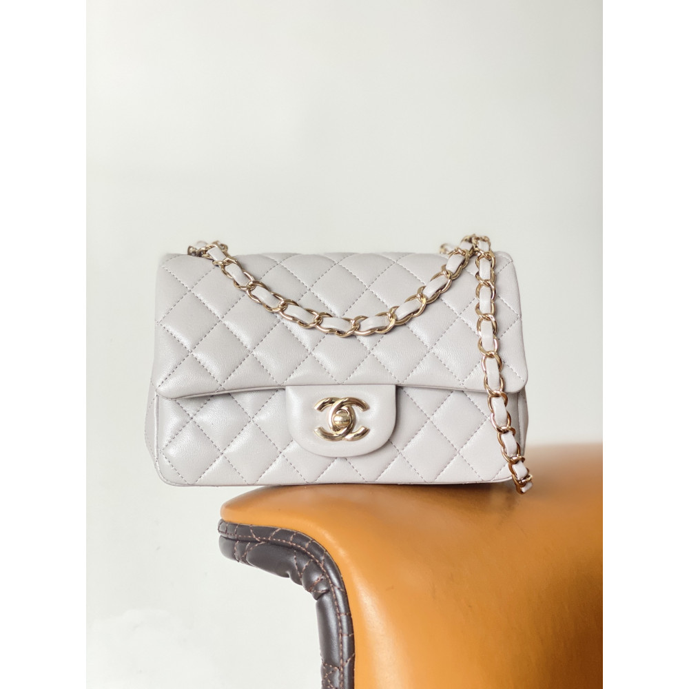 Chanel Classic Flap 20cm mini handbag! 