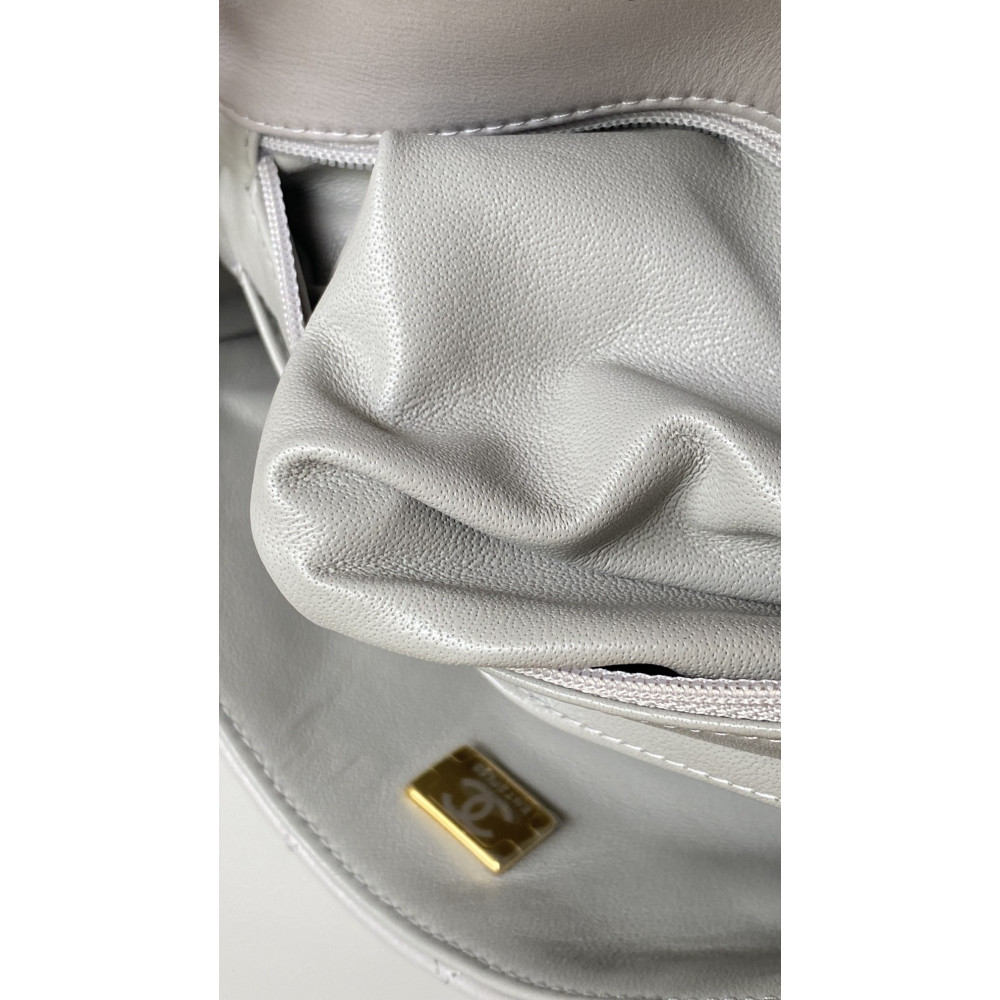 Chanel Classic Flap 20cm mini handbag! 