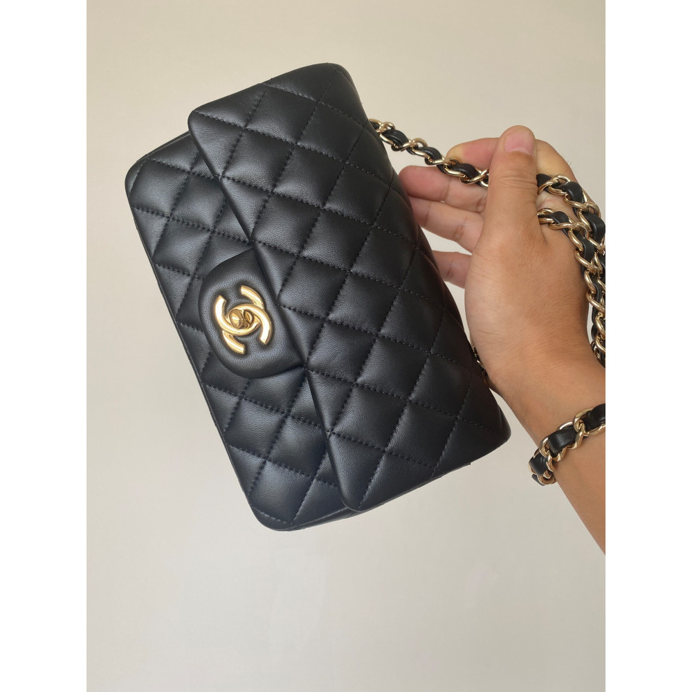 Chanel Classic Flap 20cm mini handbag! 