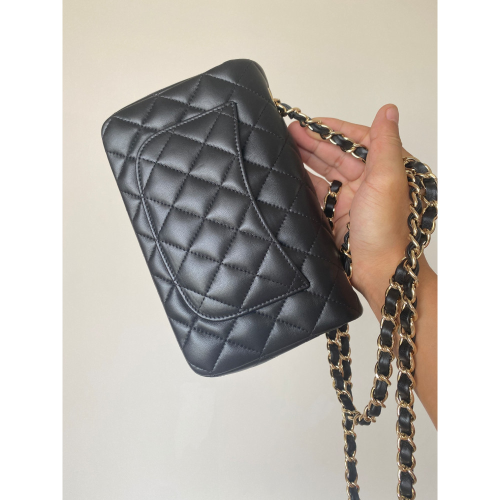 Chanel Classic Flap 20cm mini handbag! 
