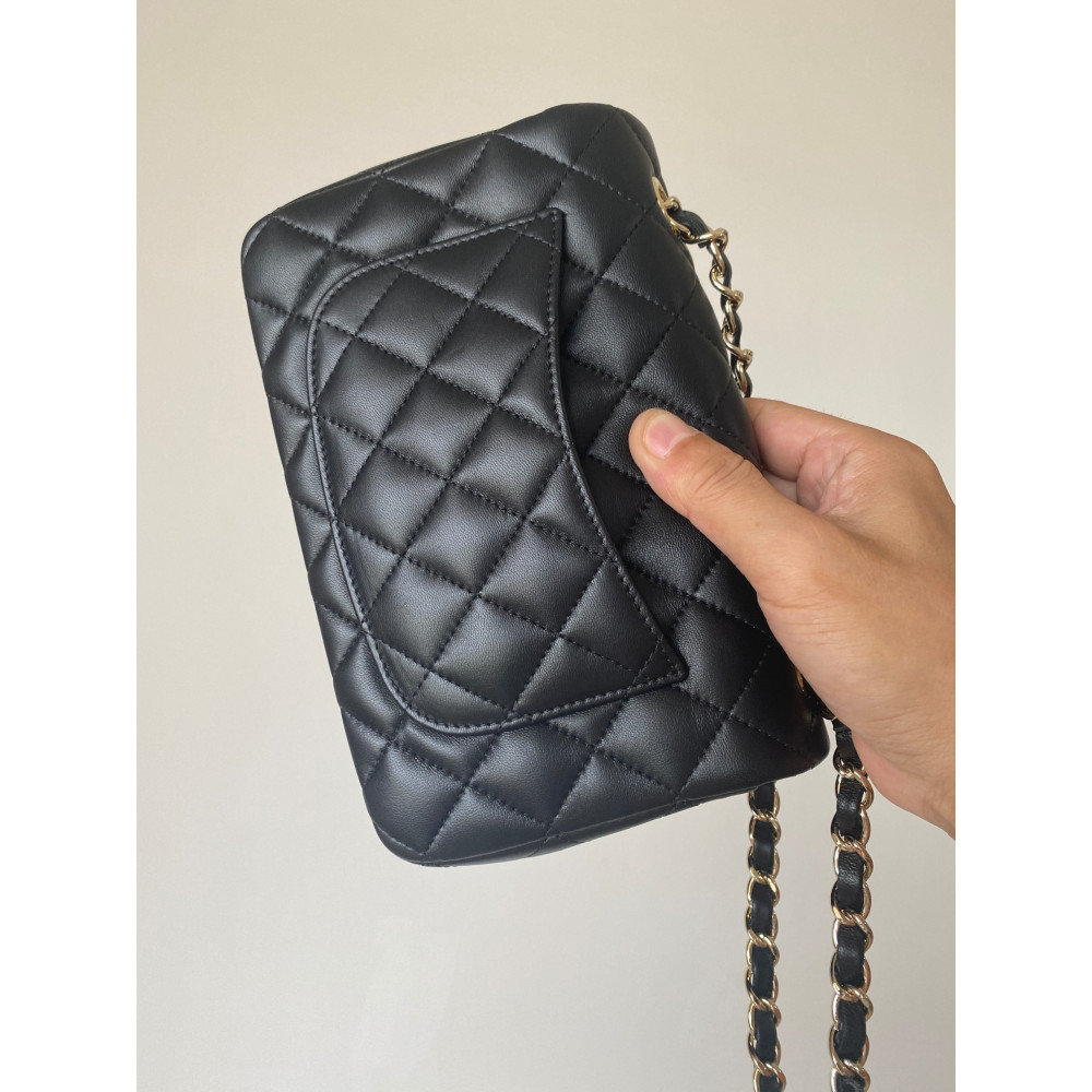 Chanel Classic Flap 20cm mini handbag! 