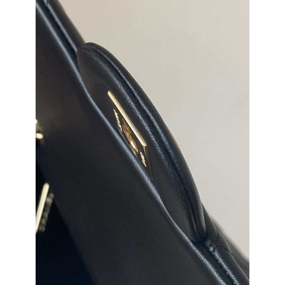 Chanel Classic Flap 20cm mini handbag! 