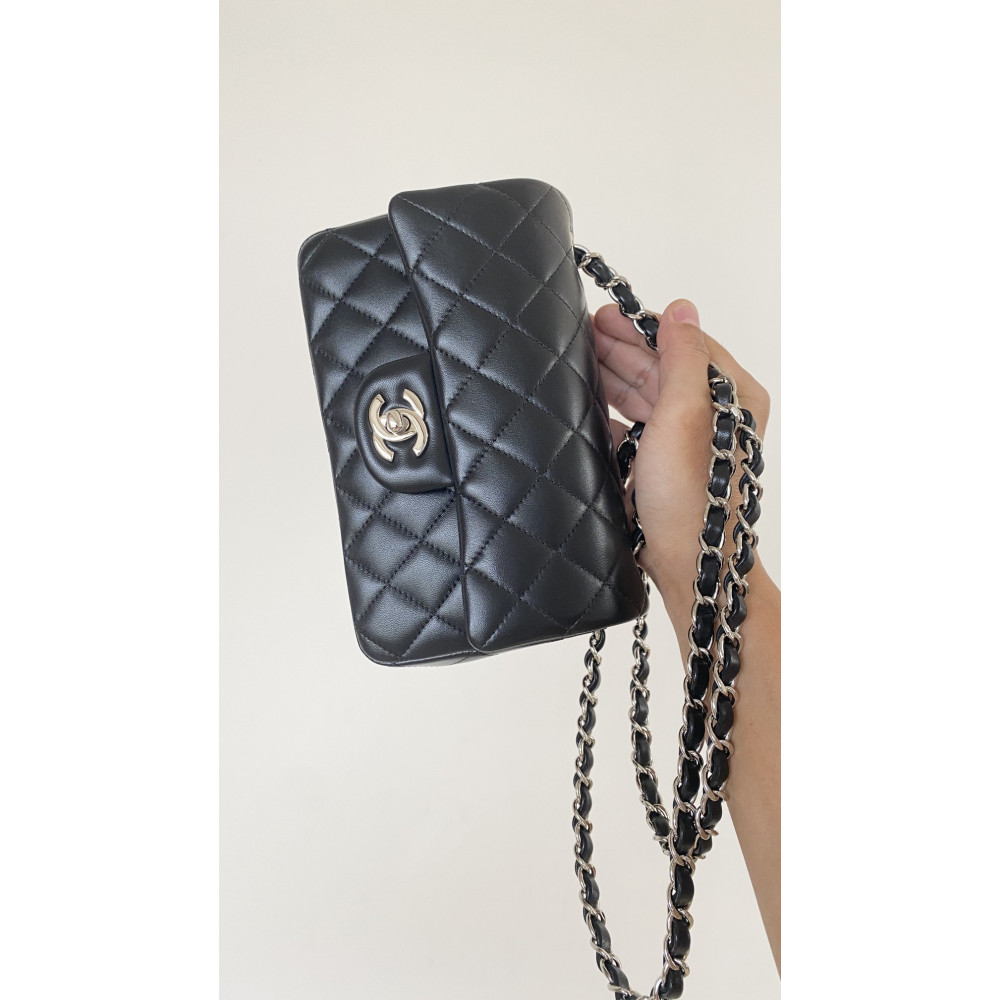 Chanel Classic Flap 20cm mini handbag! 