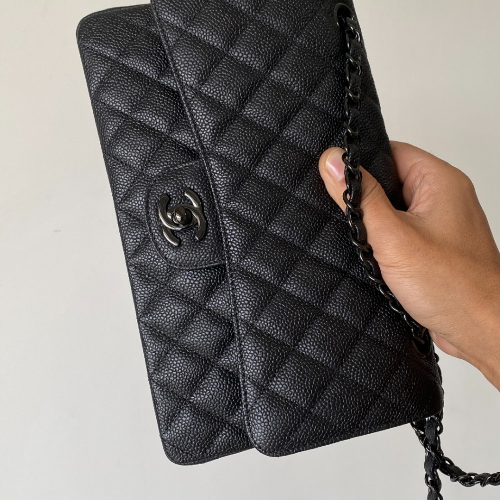 Chanel Classic Flap 25cm medium handbag!