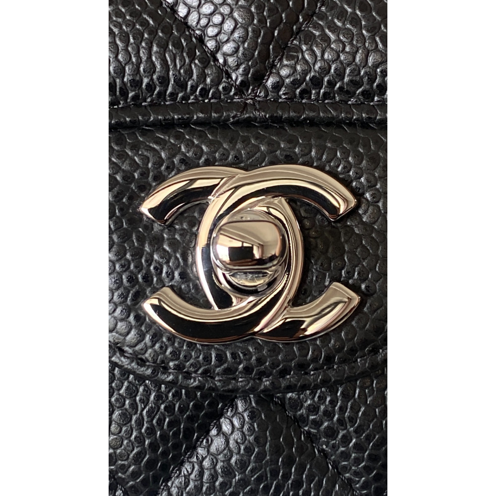 Chanel Classic Flap 25cm medium handbag!