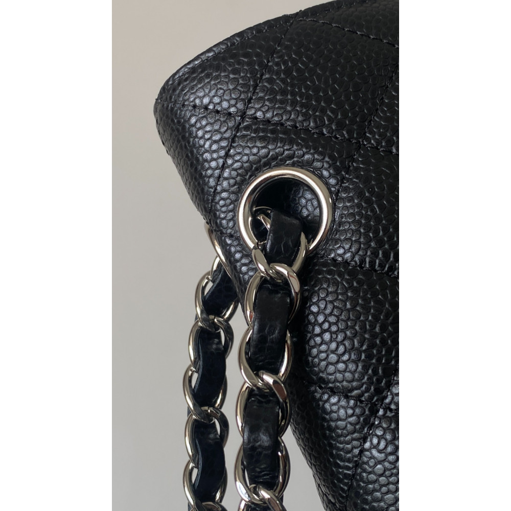 Chanel Classic Flap 25cm medium handbag!