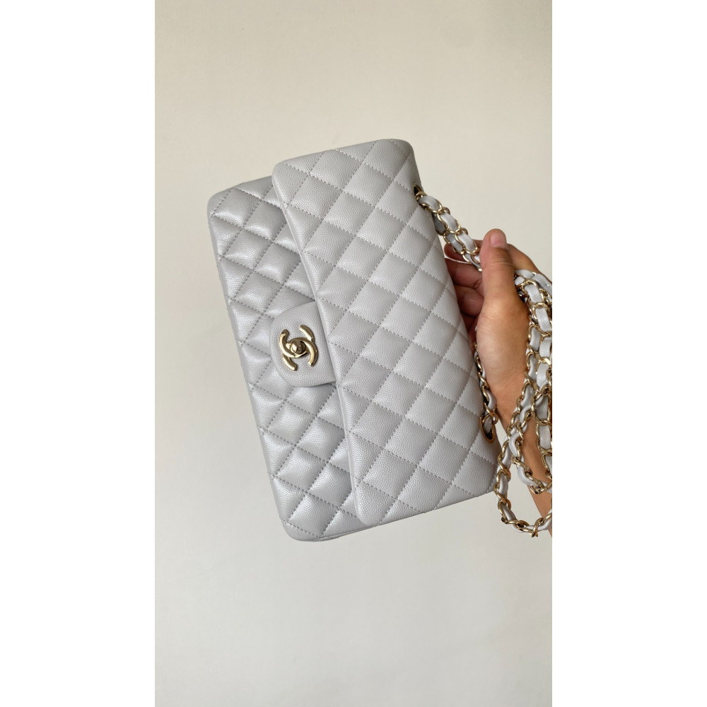 Chanel Classic Flap 25cm medium handbag!