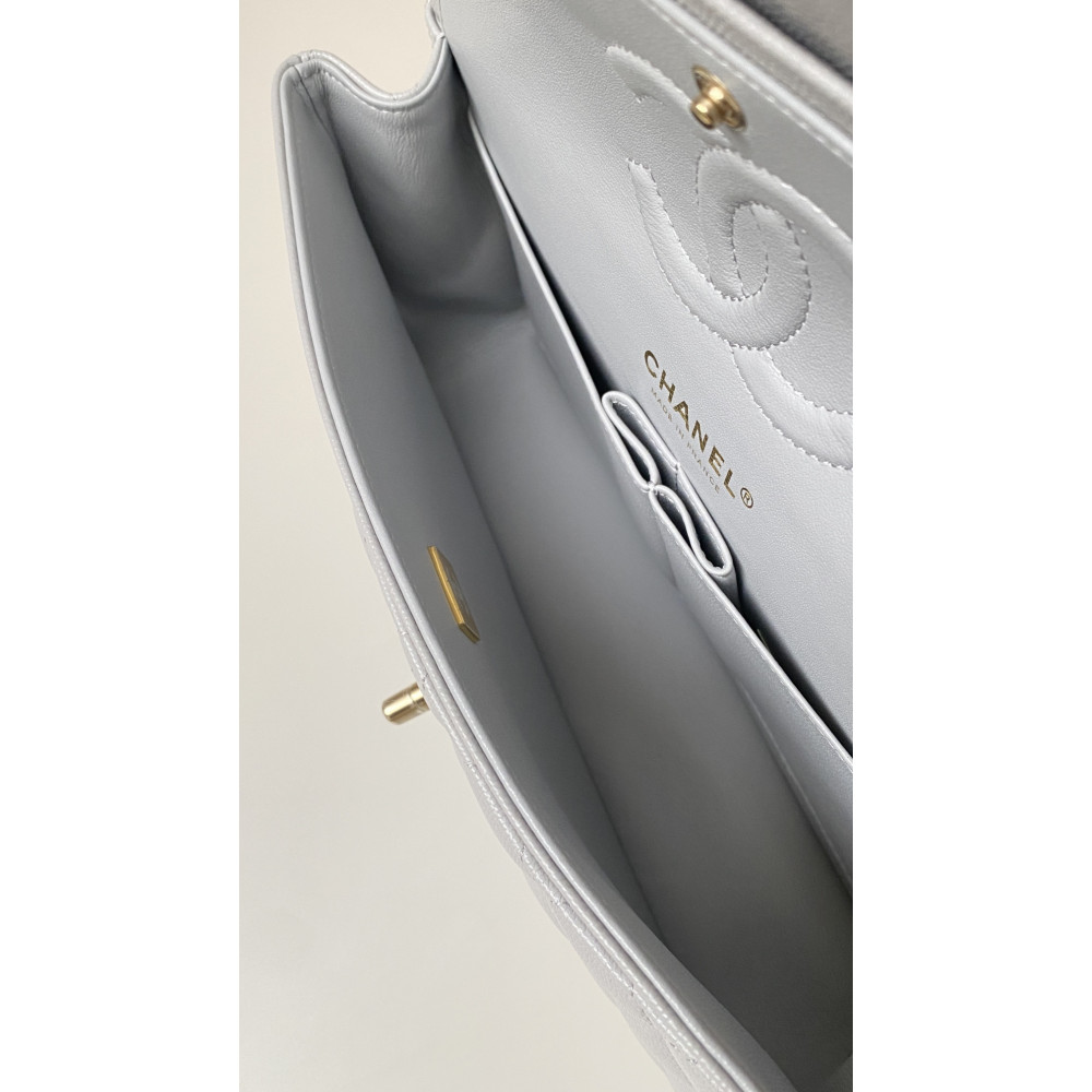 Chanel Classic Flap 25cm medium handbag!