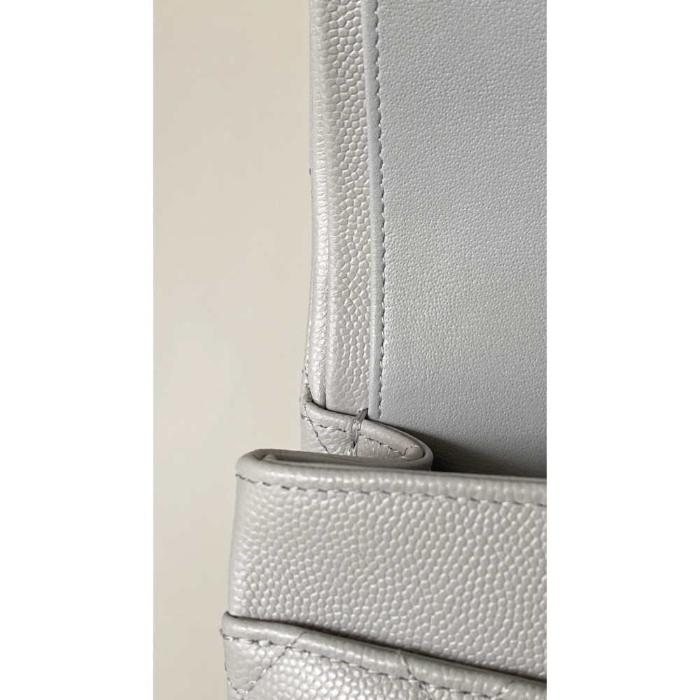 Chanel Classic Flap 25cm medium handbag!