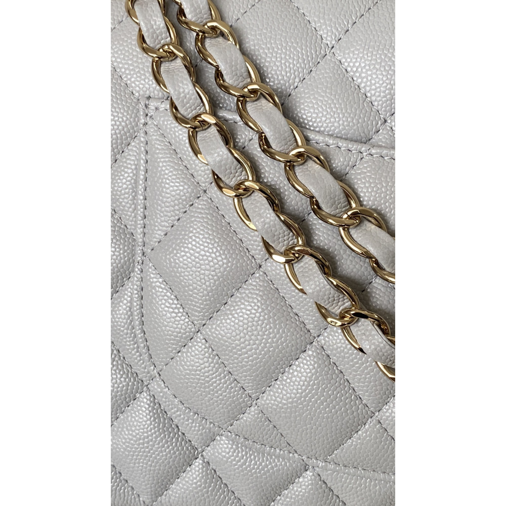 Chanel Classic Flap 25cm medium handbag!