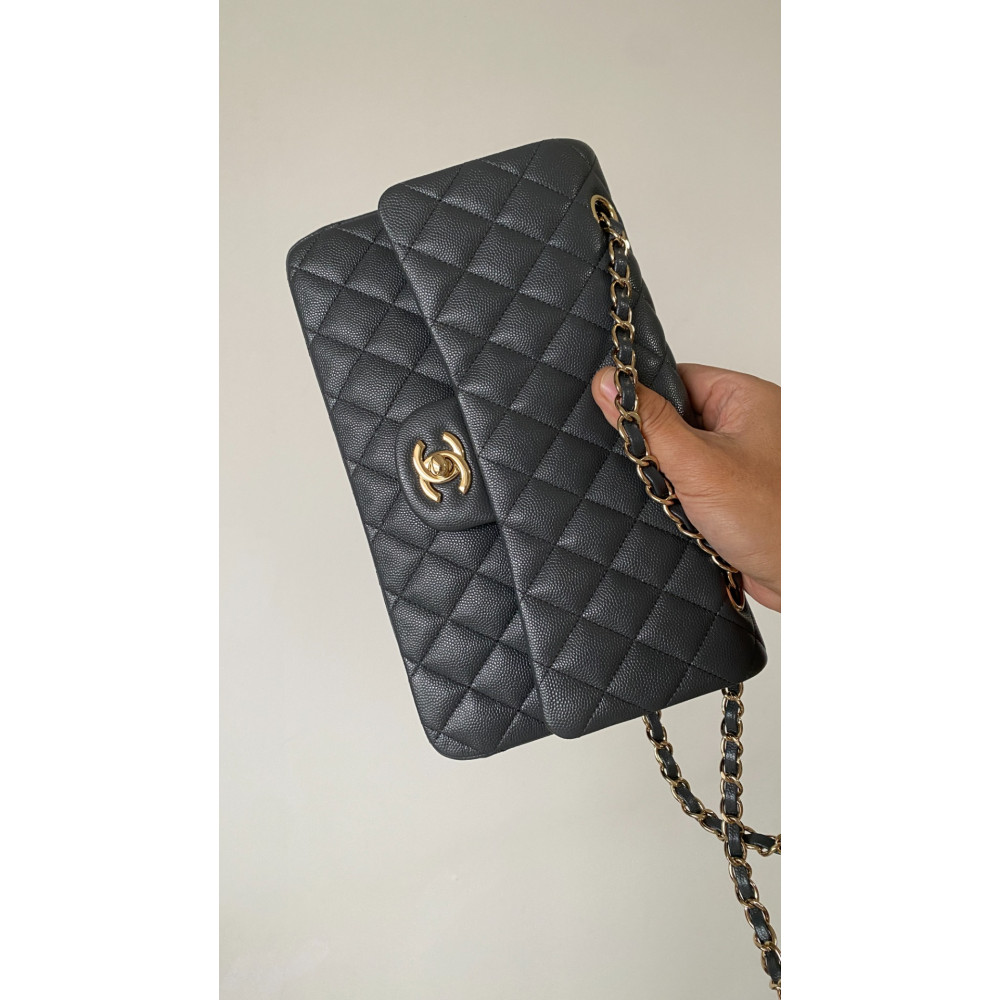 Chanel Classic Flap 25cm medium handbag!