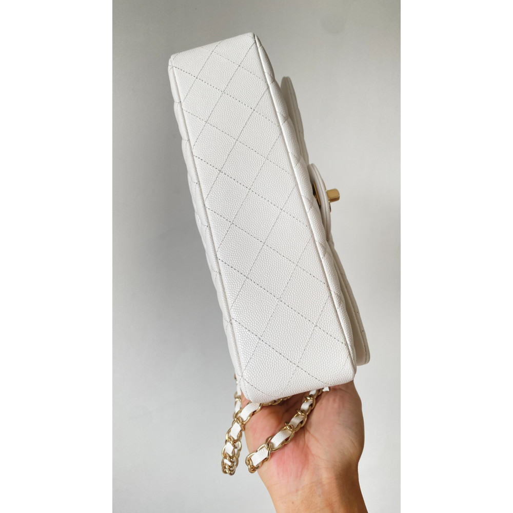 Chanel Classic Flap 25cm medium handbag!