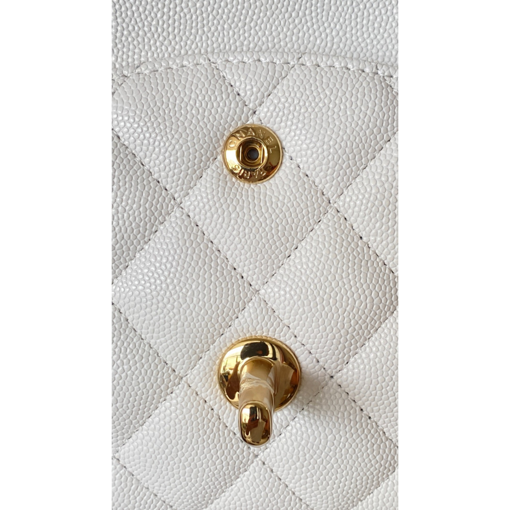 Chanel Classic Flap 25cm medium handbag!