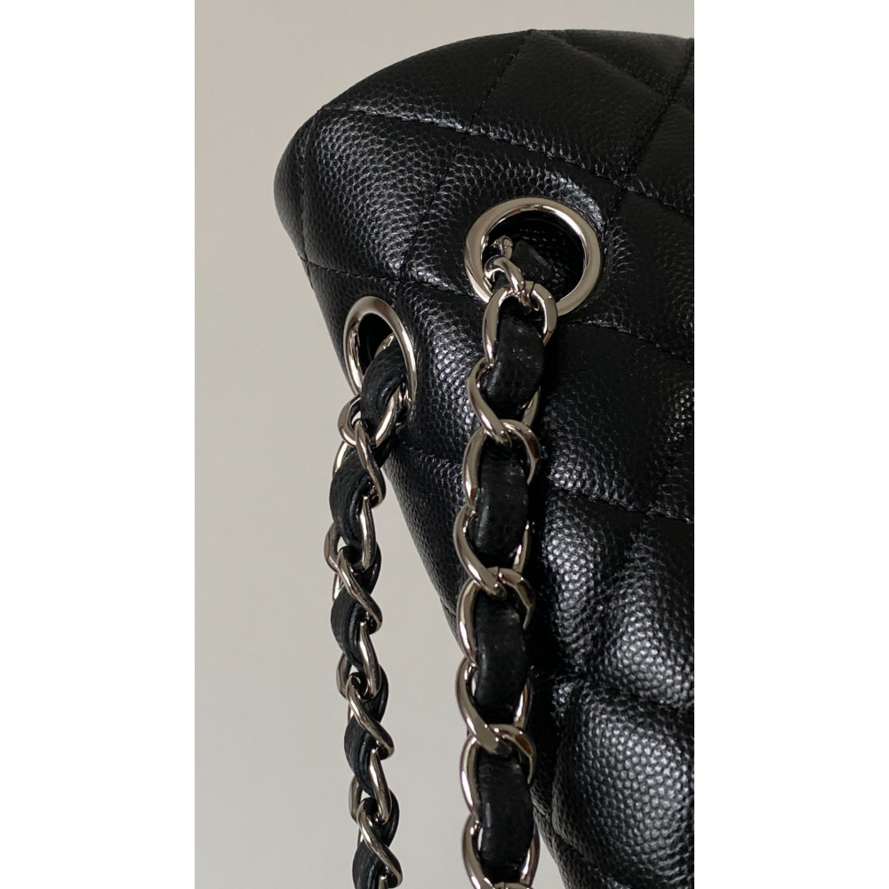 Chanel Classic Flap 25cm medium handbag!