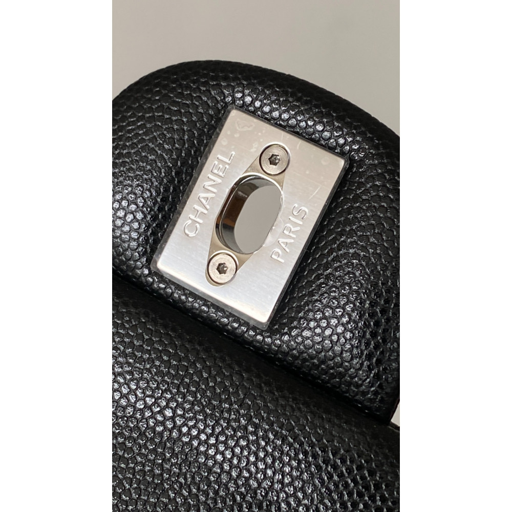 Chanel Classic Flap 25cm medium handbag!