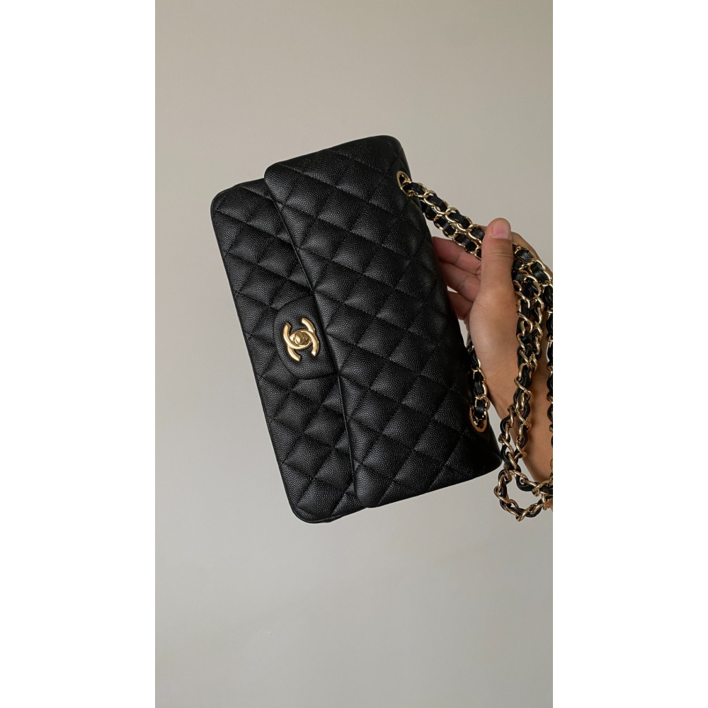 Chanel Classic Flap 25cm medium handbag!