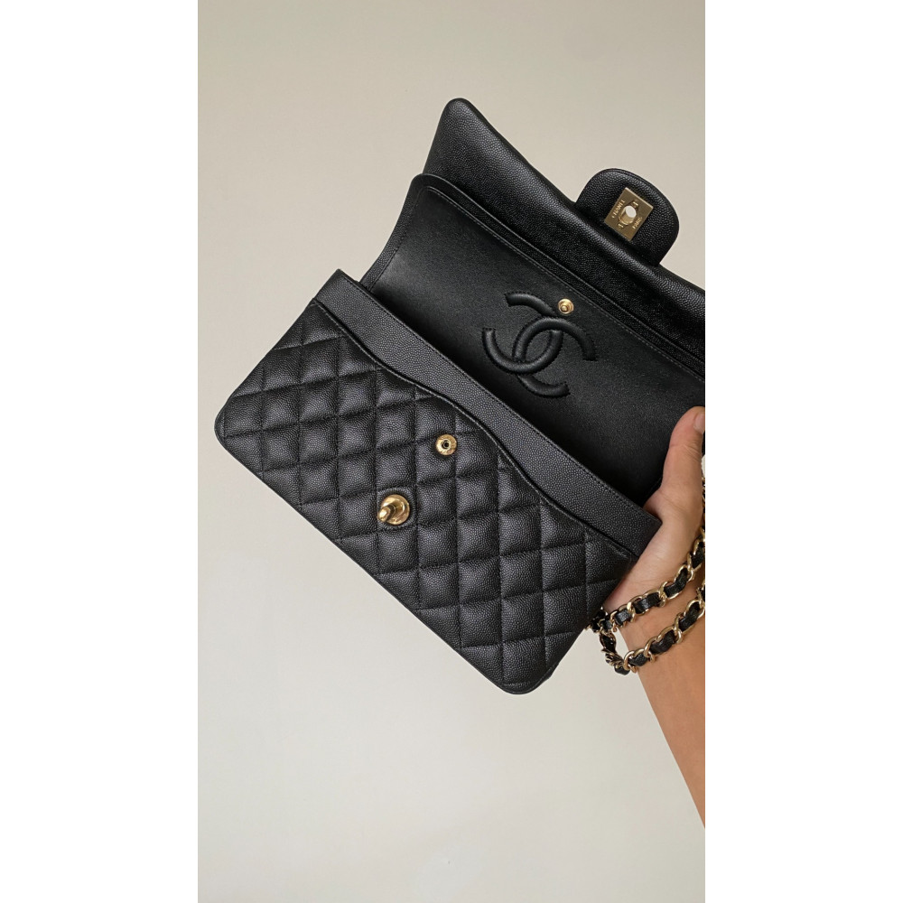 Chanel Classic Flap 25cm medium handbag!