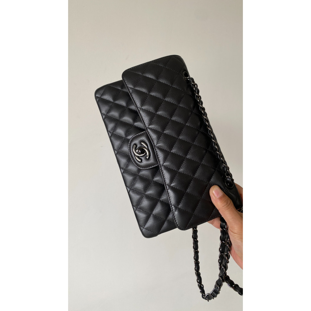 Chanel Classic Flap 25cm medium handbag!