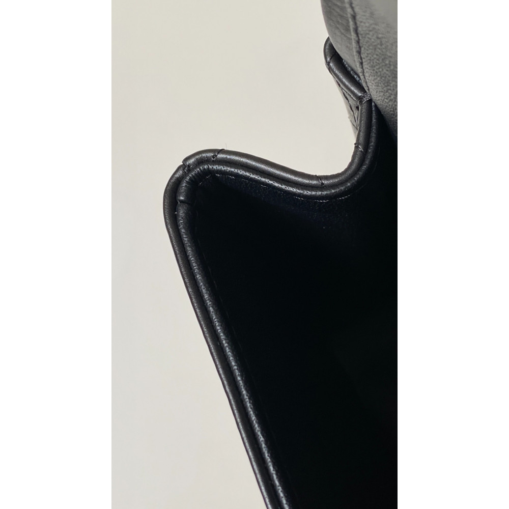 Chanel Classic Flap 25cm medium handbag!