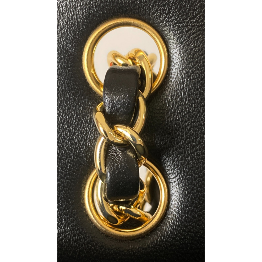 Chanel Classic Flap 25cm medium handbag!