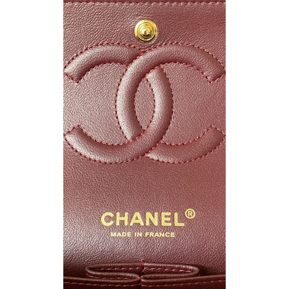 Chanel Classic Flap 25cm medium handbag!