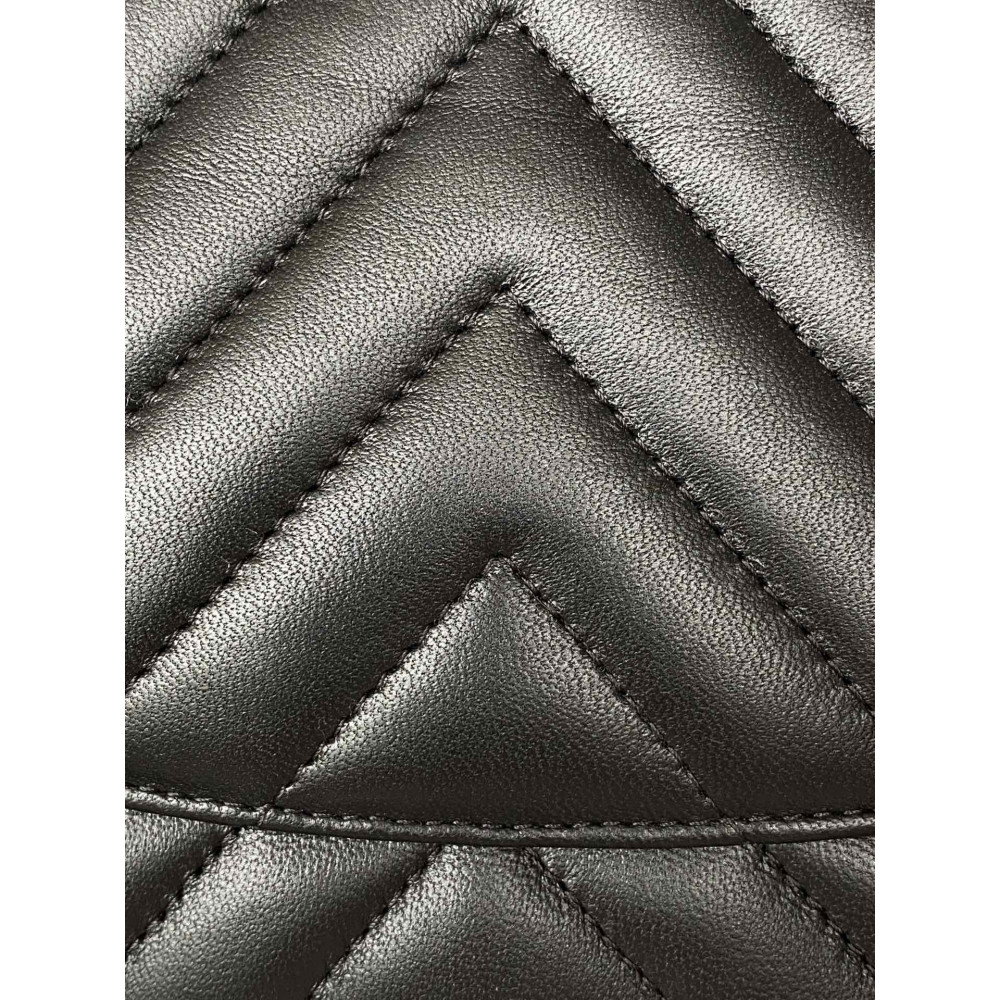 Chanel Classic Flap 25cm medium handbag!