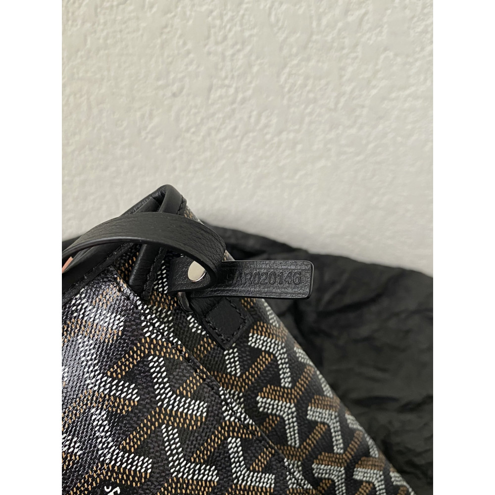 Goyard Dog-Teeth Tote Bag! 
