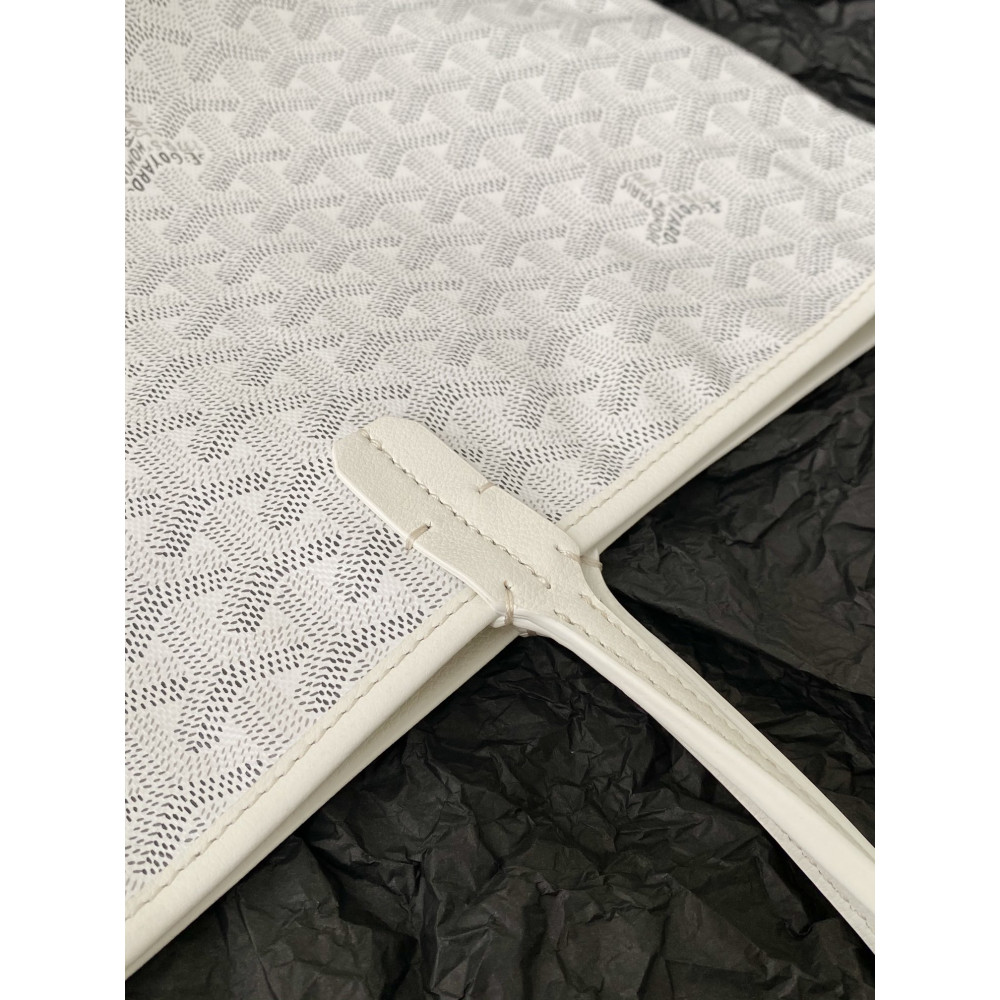 Goyard Dog-Teeth Tote Bag! 