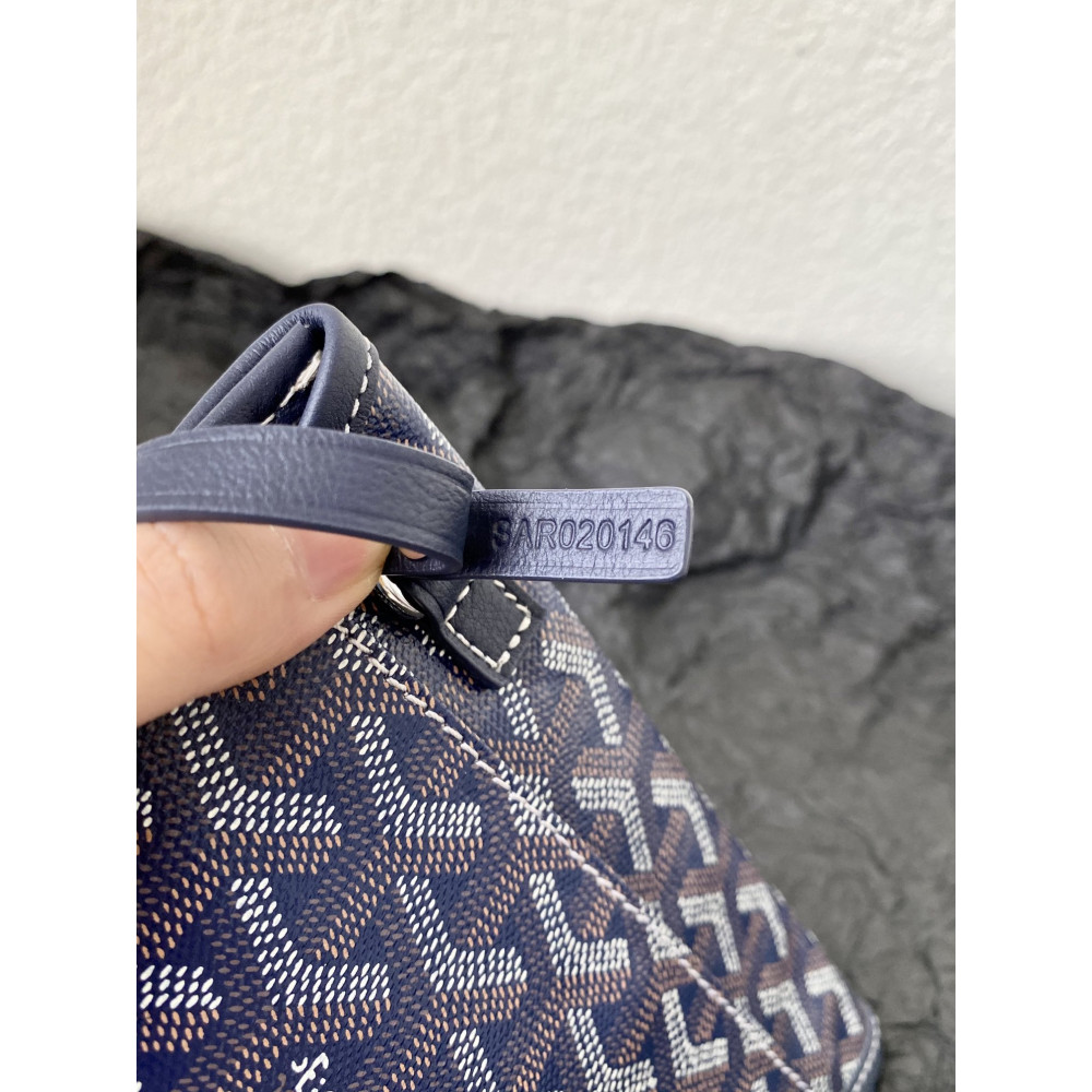 Goyard Dog-Teeth Tote Bag! 